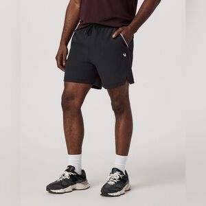 NWT Vuori Crosscourt Short Unlined 7"